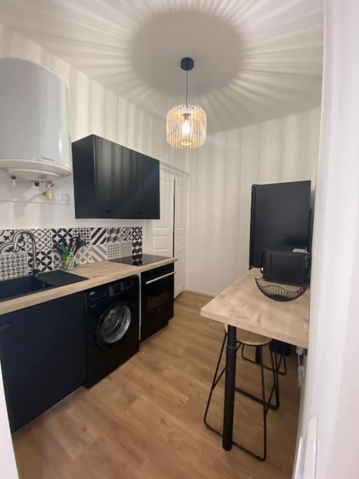 Corte Magnifique T2 45M2 Neuf 5 Personnes Place St Marcel Hyper Centre Wifi Lave Linge Tv ภายนอก รูปภาพ